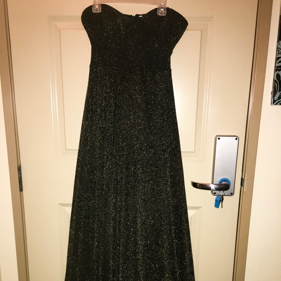 Prom/Formal Dress ✨ - Picture 1 of 4